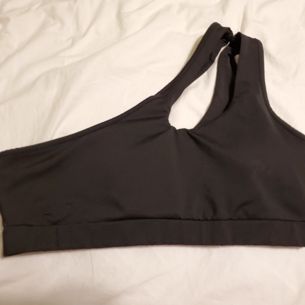 Medium Support One Shoulder Cut Out Sports Bra